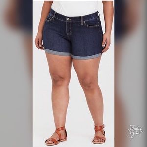 TORRID Stretch Shorts